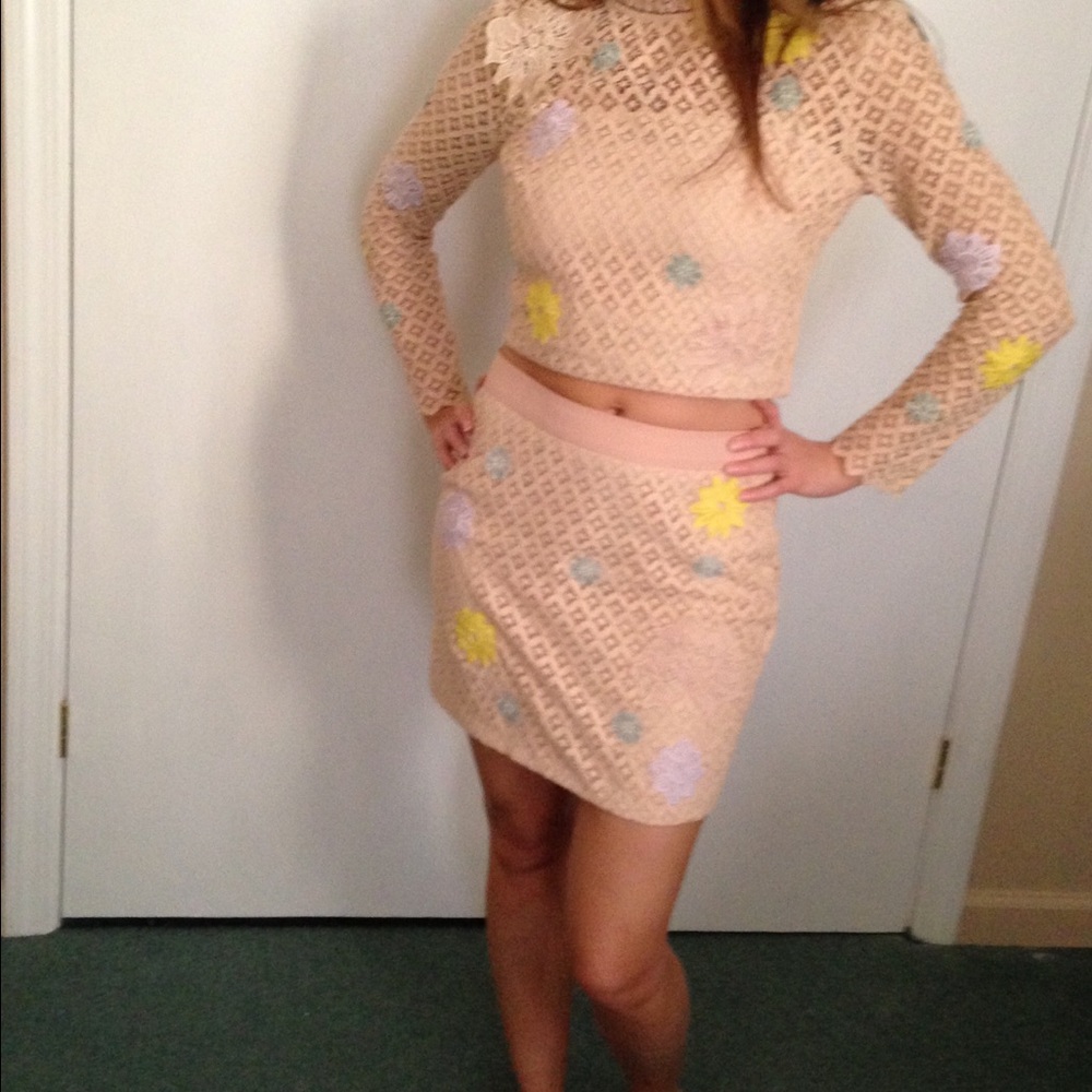 Endless Rose Skirt Set